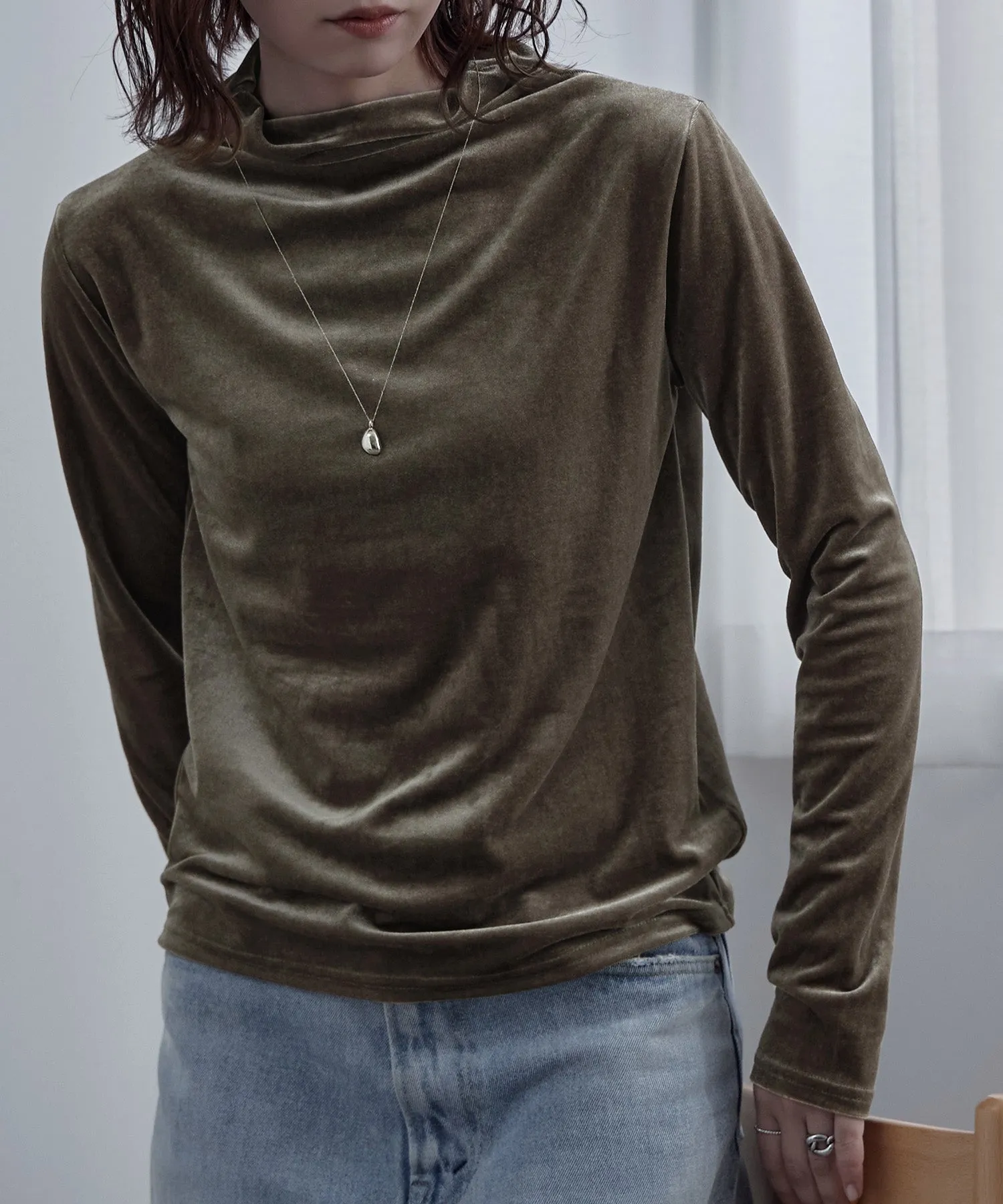 Velor bottle neck tops